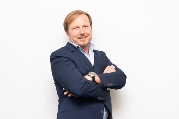 Didier Decaestecker headshot
